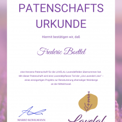 LAVELAL Patenschaftsurkunde: Frederic Boettel übernimmt eine Herzens-Patenschaft für eine Lavendelpflanze der Lila Lavendel Linie an der Mittelmosel.